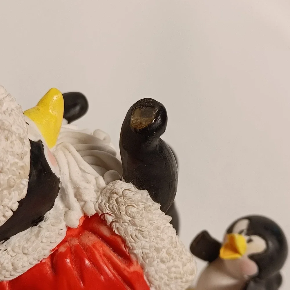 House of Lloyd Penguin Santa Figurine Music Box Plays Let it Snow  Works Great!!
